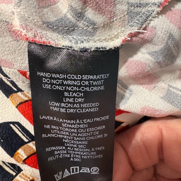 Anthropologie Silky Cowl-Neck Tank Top with Fun Lipstick Print- size X-Large NWT - Picture 13 of 14